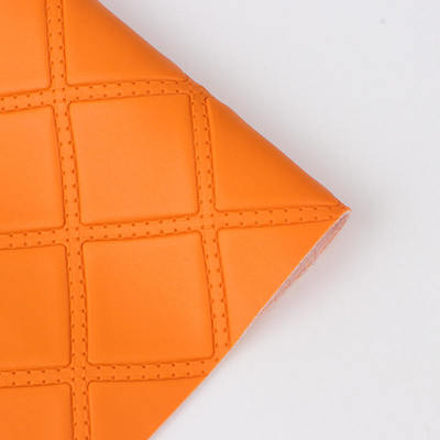 PVC Rhombus Punching Embossed Style Kunstmatig synthetisch leer voor auto Voeten Autostoeltjes Sofa Decoratie Tas Fake Leer Stof
