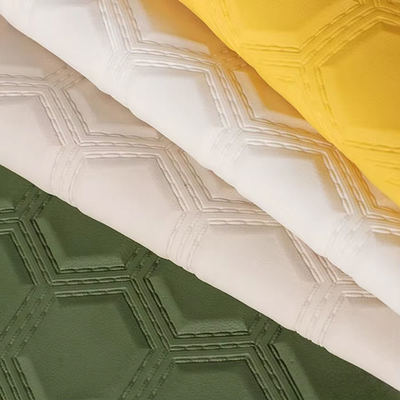 PVC Borduurwerk Zeshoekig Reliëf Kunstmatig Synthetisch Leer voor Auto Voetmatten Autostoelen Sofa Decoratie Tas Kunstleer Stof