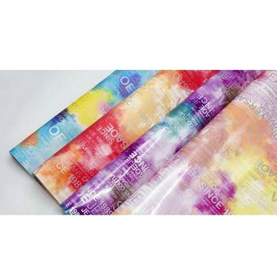 PU Regenboog Letter Print Magazine Design Synthetisch Leer Waterdicht Kunstleer Stof voor Bagage Tas Cosmetica Meubels/Sofa