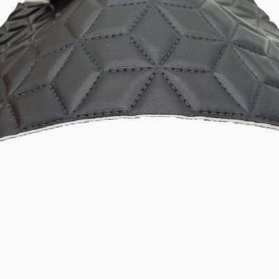 Custom PVC diamant borduurwerk gewatteerd parelmoer synthetisch leer naaldvilt schuim voor auto stoelbekleding bank kunstleer stof