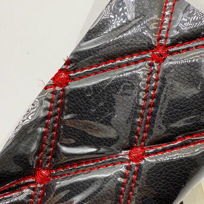 Custom Quilted PVC Leather Car Foot Mat 4.6mm Dik met schuimvulling Stretchy Fit Embossed geborduurde autostoeltjes