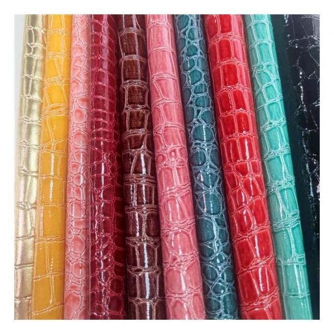 Hoogglanzend steenpatroon PVC synthetisch leer dierpatroon schoenen tassen en tassen nepleerstof 9